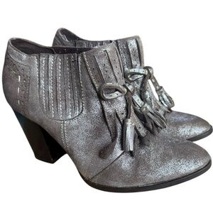 Anthropologie Seychelles Aphorism Shooties Leather Heel Bootie Pewter tassel 8.5